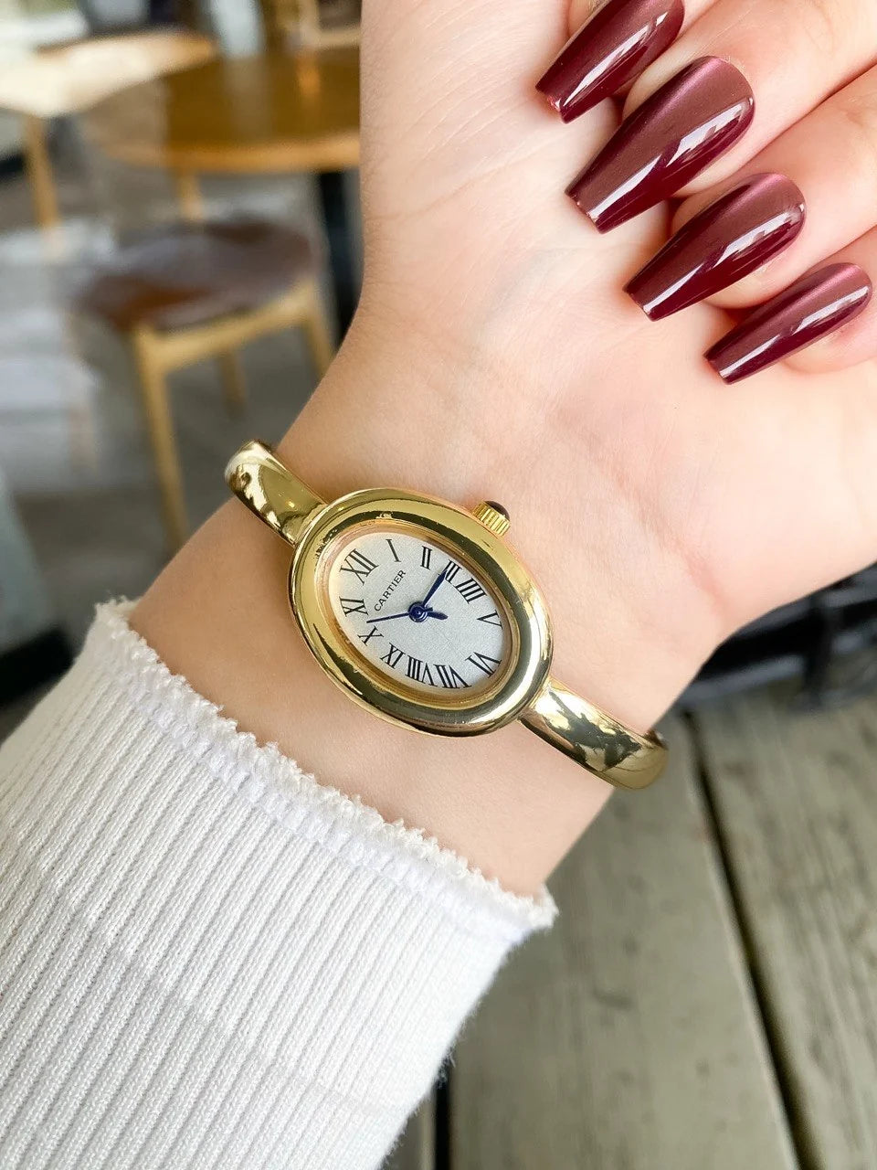 Cartier baignoire watch