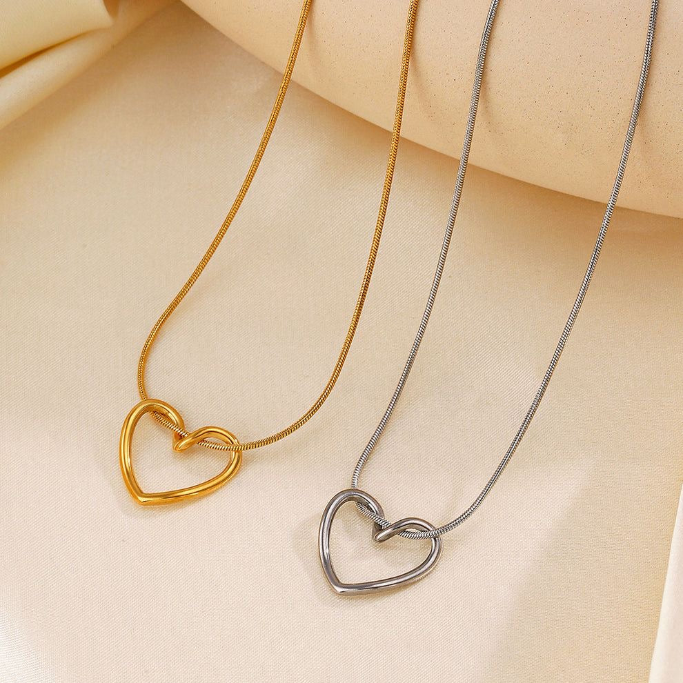 Hollow heart necklace