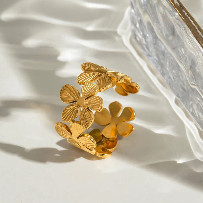 Flower adjustable ring